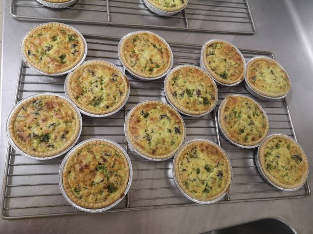 Quiche faon lorraine beurre ail et Escargots